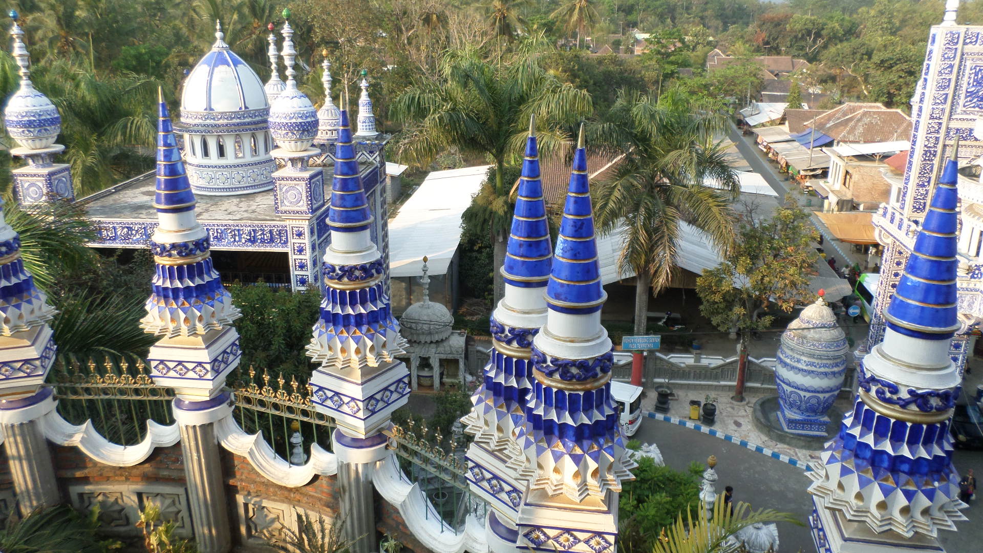 Tempat Wisata di Malang - Masjid Tibang Malang 