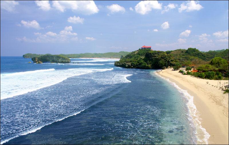 Tempat Wisata di Malang - Pantai Ngeliyep 