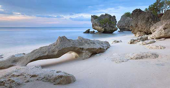 Tempat Wisata di Bali - Pantai Padang-padang