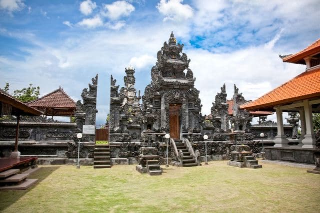 Tempat Wisata di Bali - Puja Mandala