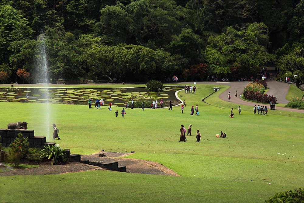 Tempat Wisata di Bogor - Kebun Raya Bogor