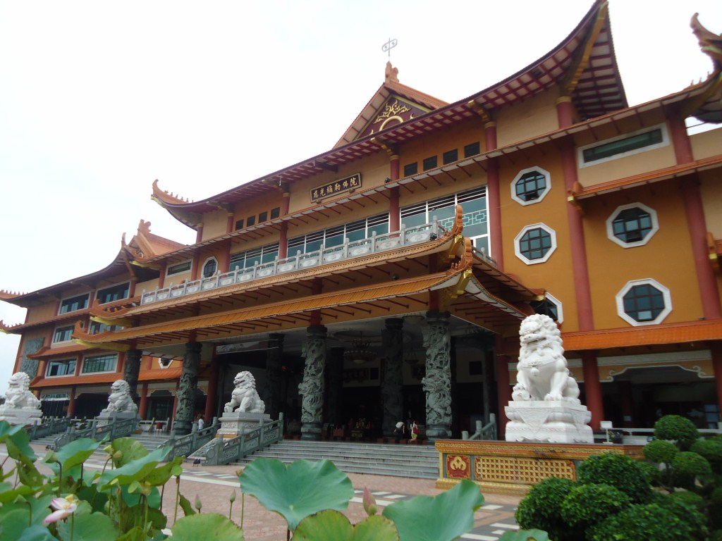 Tempat Wisata di Medan - Maha Vihara Adhi Maitreya