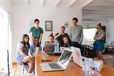 Tinggal di Rumah Kontrakan Bareng Teman? Berikut Tata Tertib Yang Perlu Kamu Terapkan